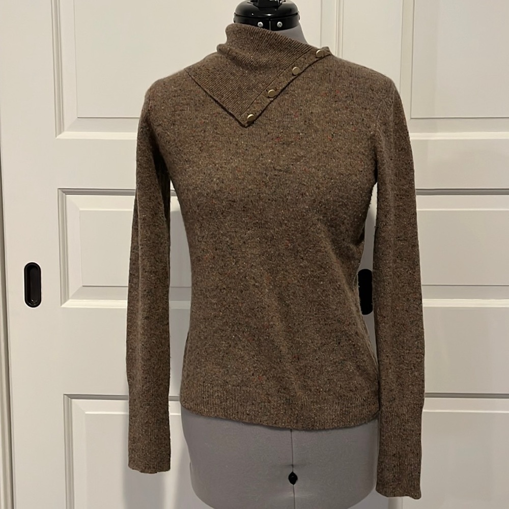 Autumn cashmere sweater